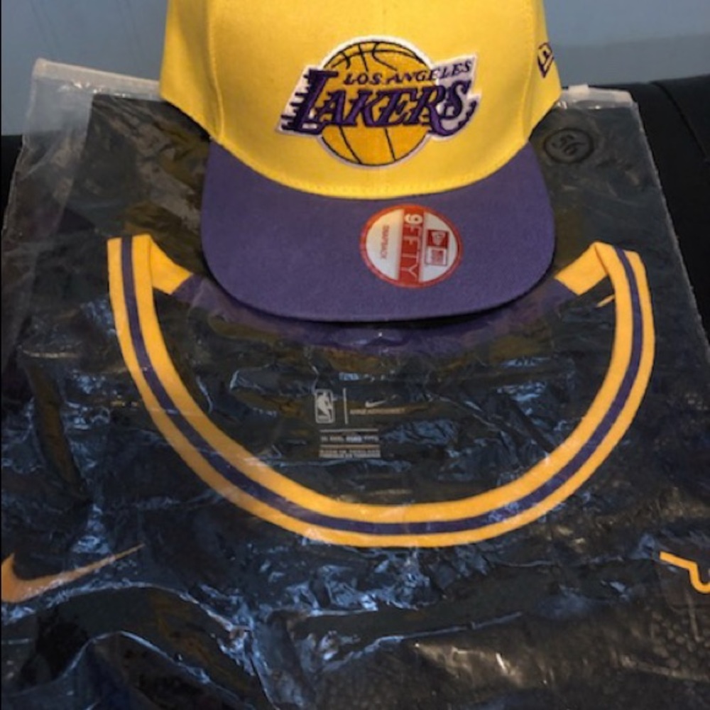 Authentic lakers Jersey and hat